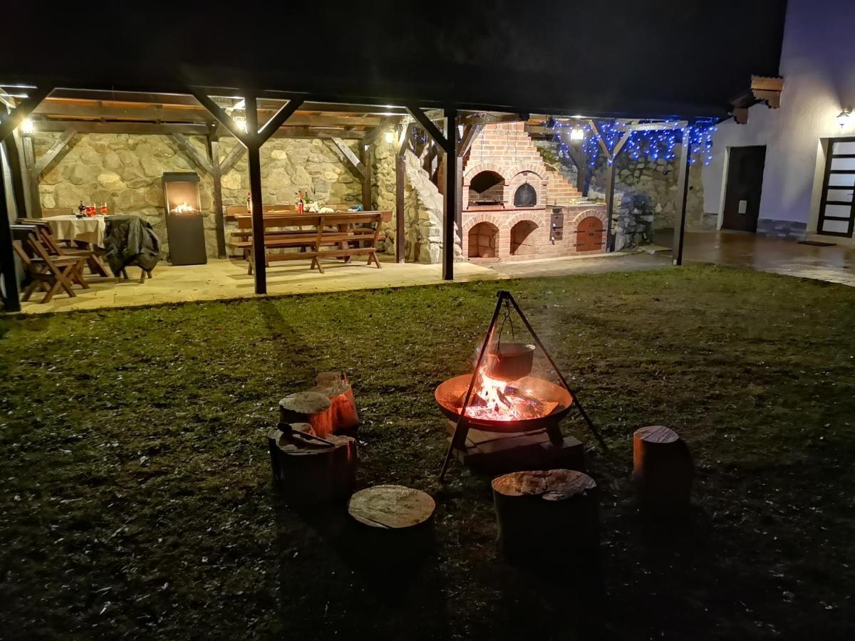 Villa La Craita à Bran  Extérieur photo